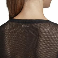 Adidas Woman T-Shirt Escouade Tee -SHOES Popular Shop DT3966 APP on model detail 1 white grande 4158ba37 d76b 4d33 8dc8 0e2d6f0481a4